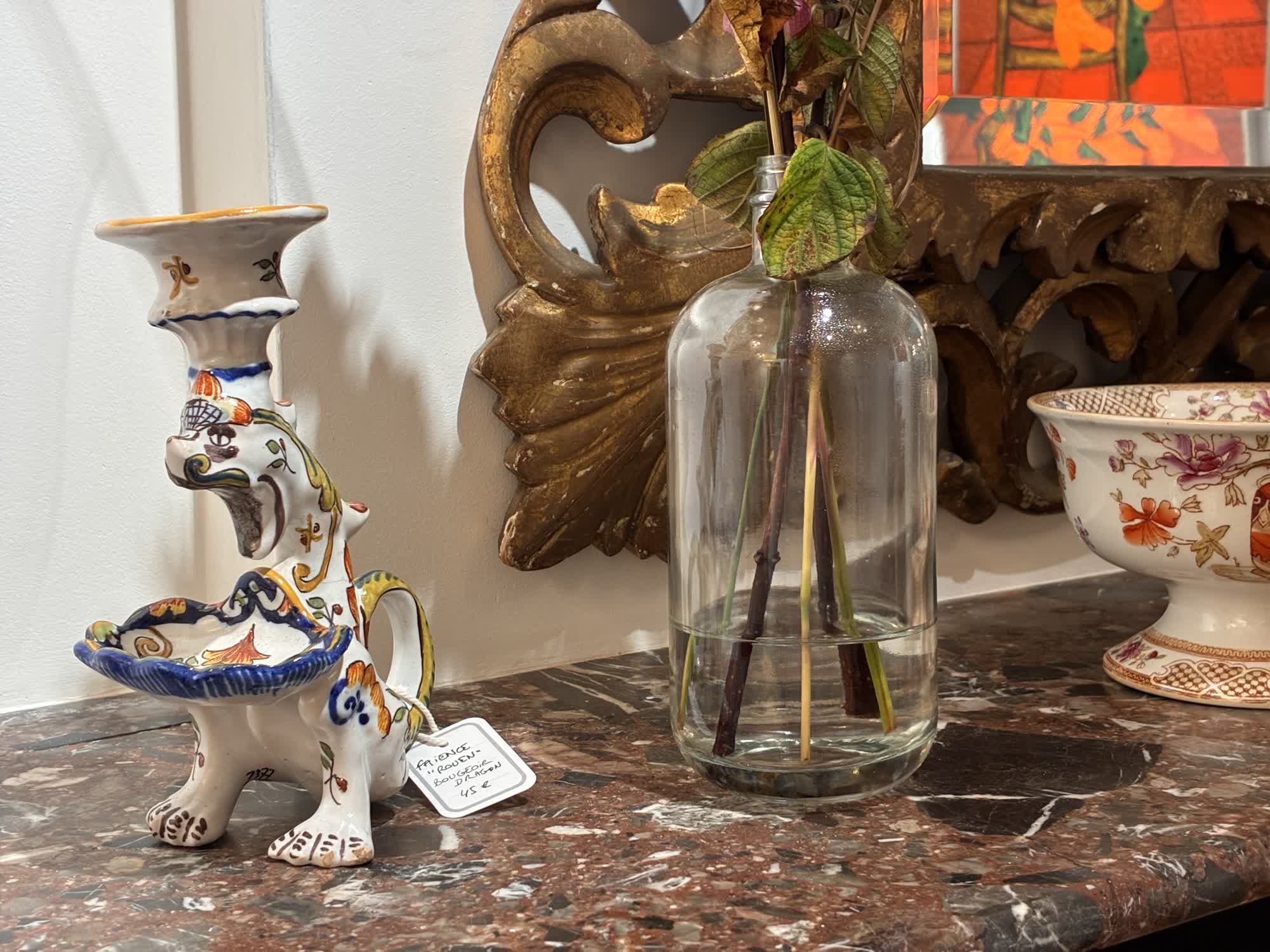 Faience de Rouen et porcelaine asiatique